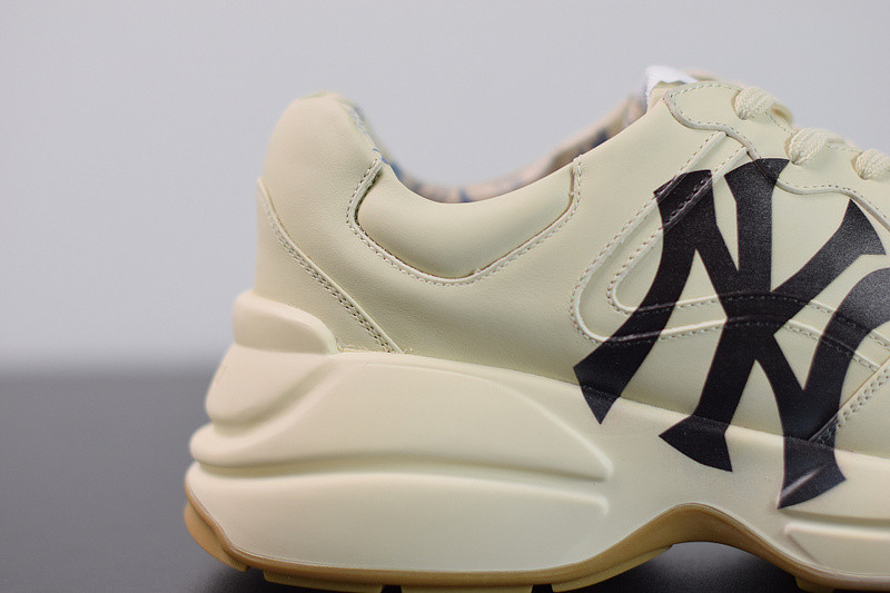 guc rhyton vintage trainer sneaker