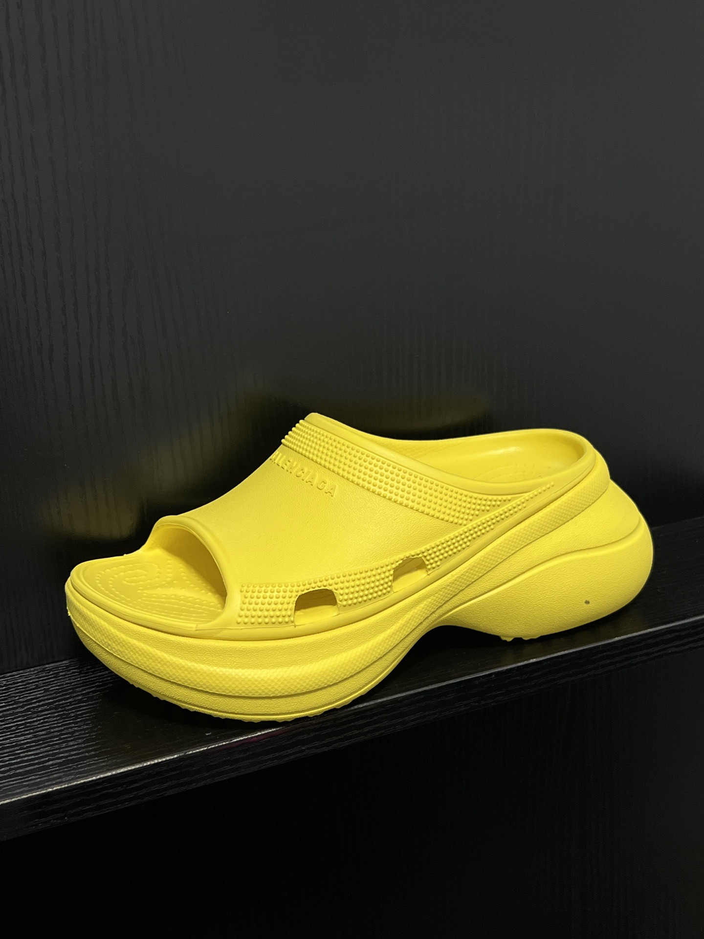 Ba1en*iaga slide
