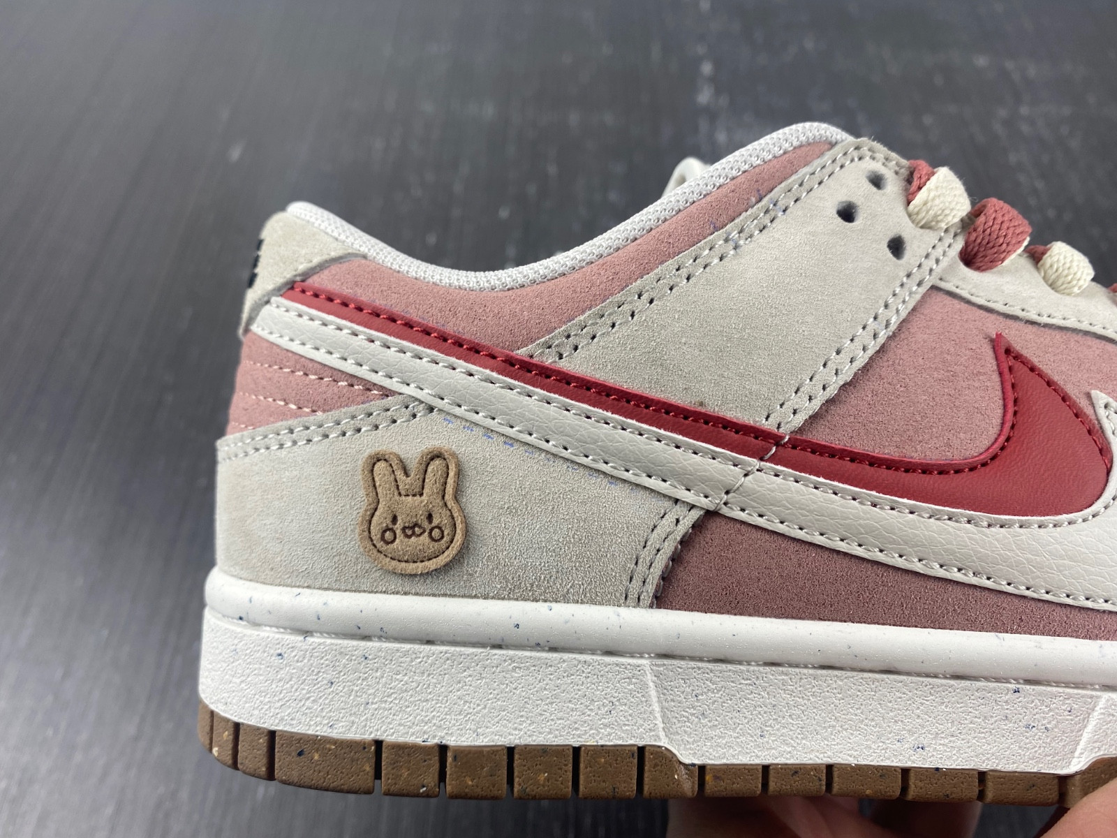nike dunk low se do9457-110