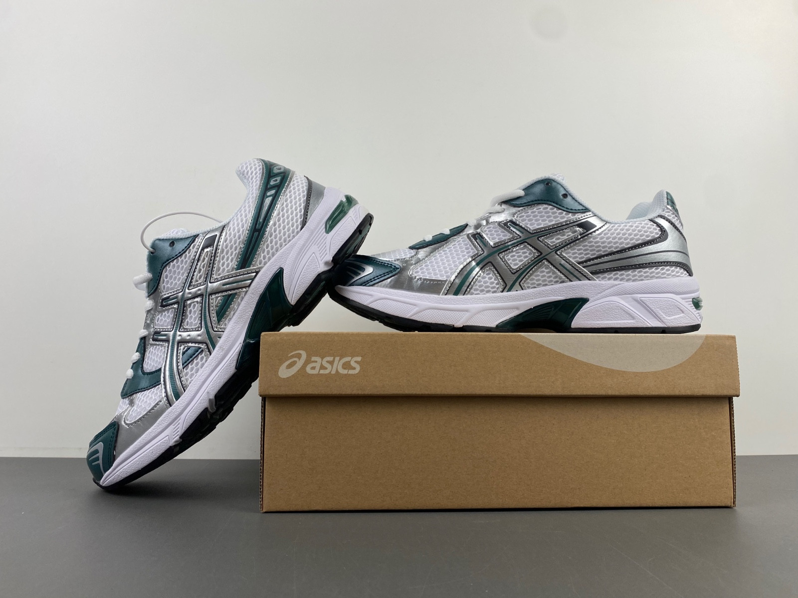 As*ic*s gel-1130 