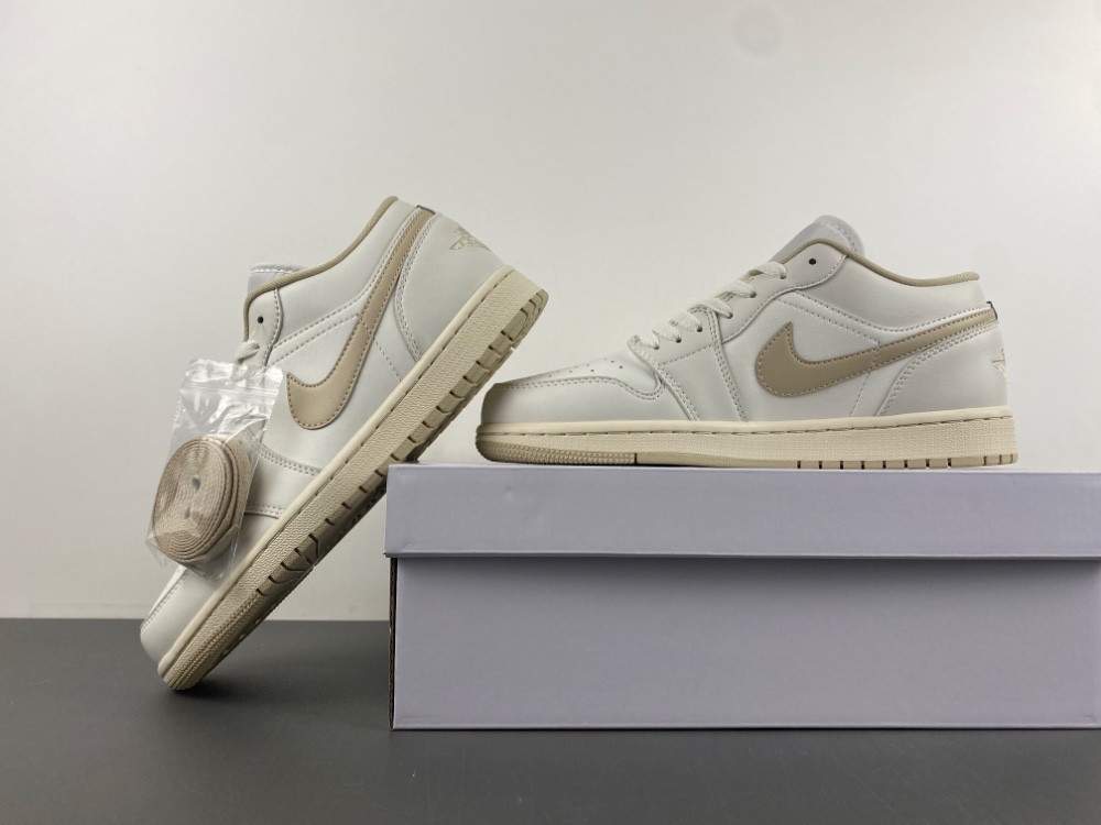 Air Jordan 1 Low 