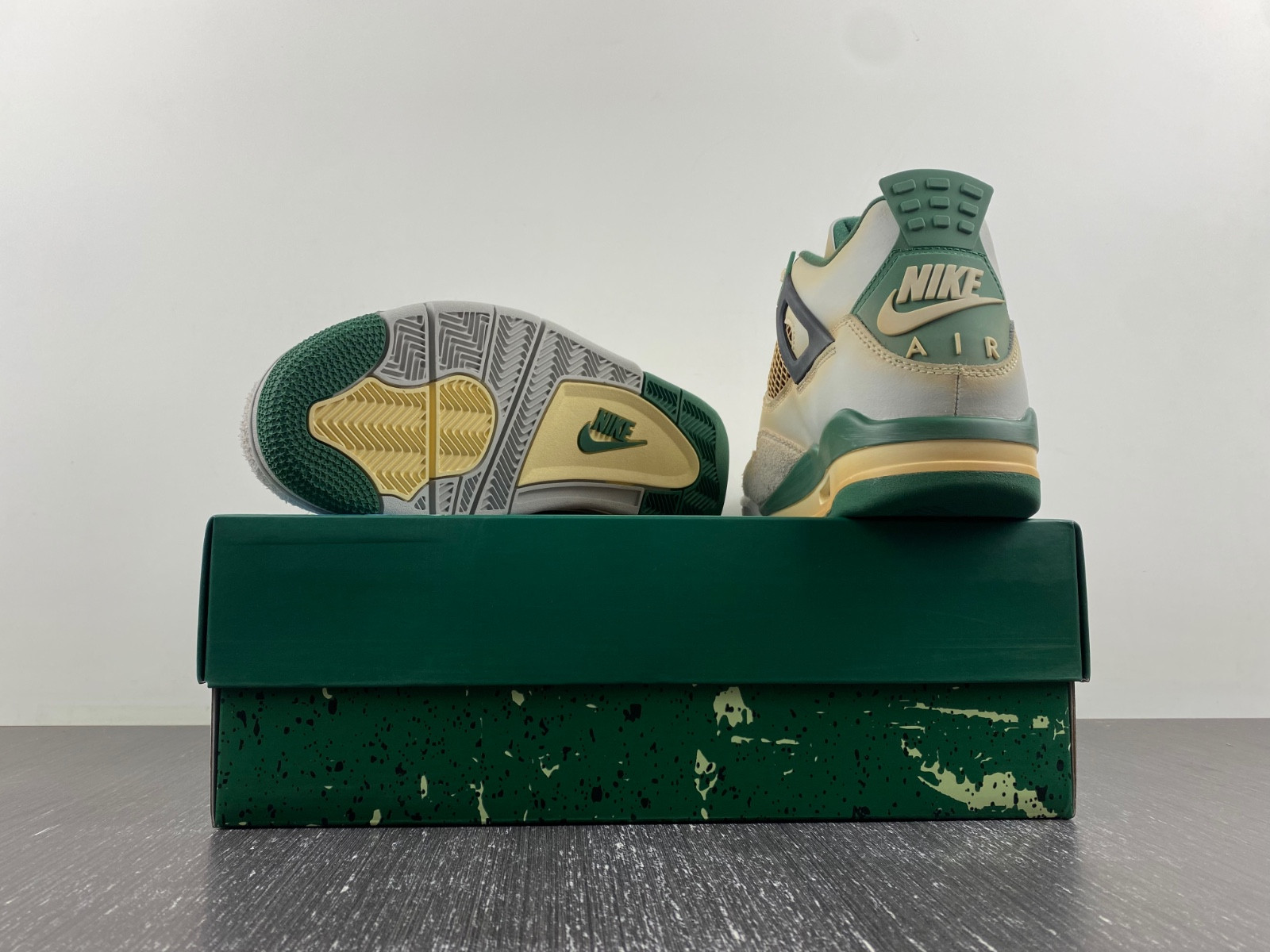 air jordan 4 sneaker