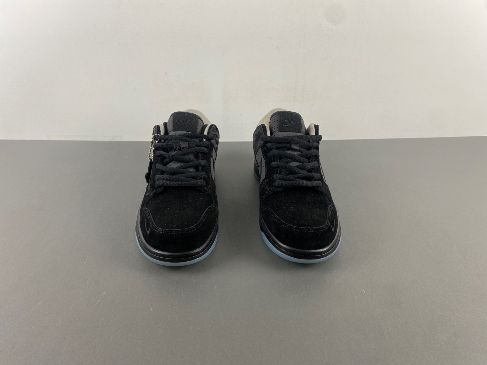 Division Street x Nike Dunk Low Oregon Black HV1470-001