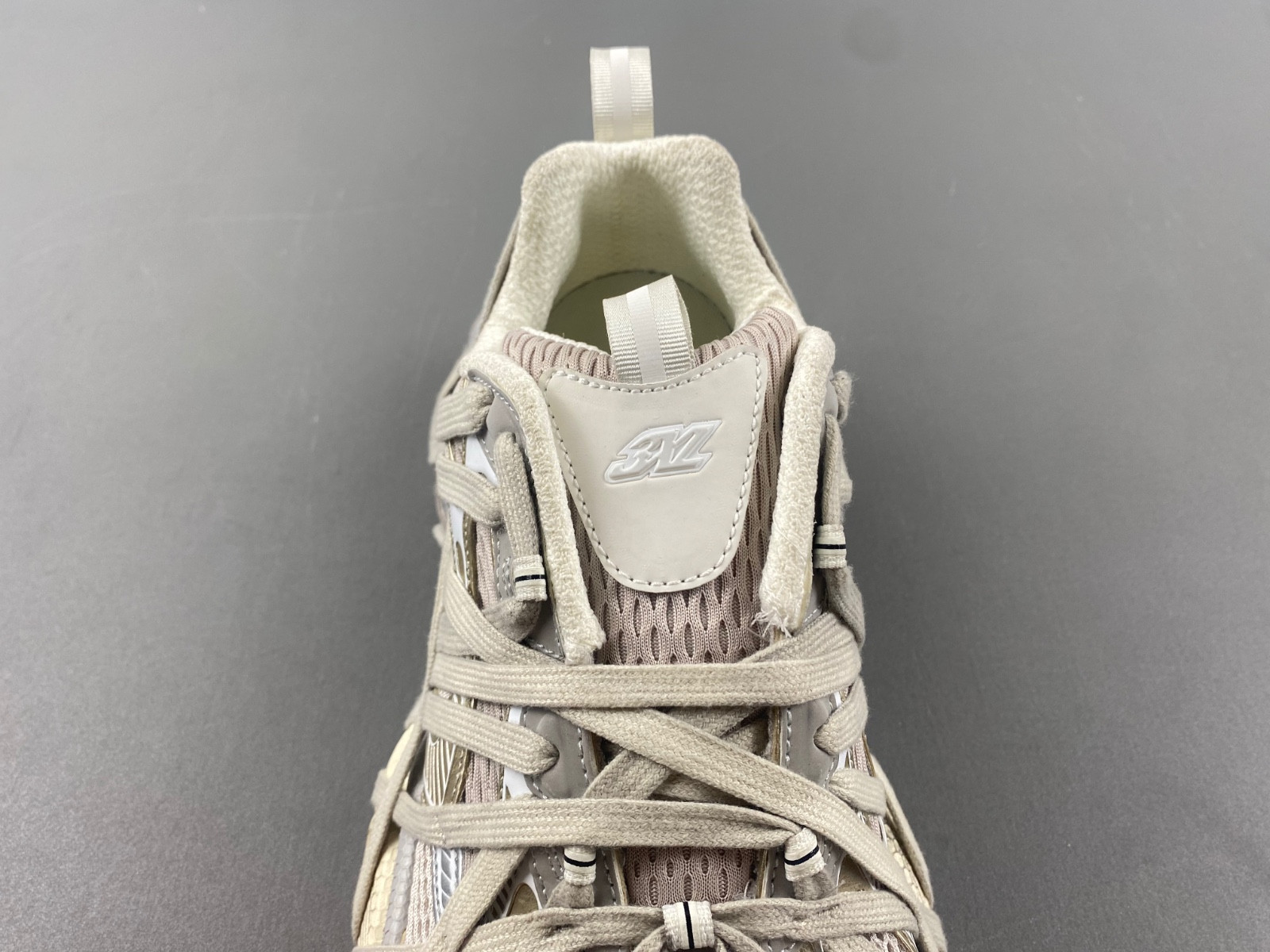 bc 3xl sneaker
