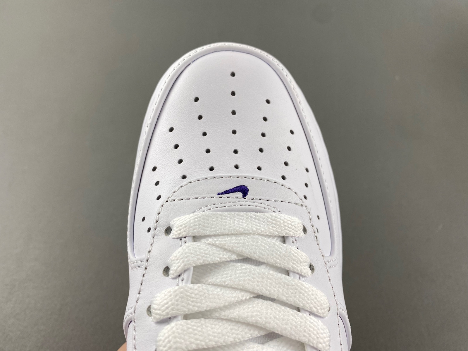 Kobe Bryant x Nike Air Force 1 Low FZ1151-100