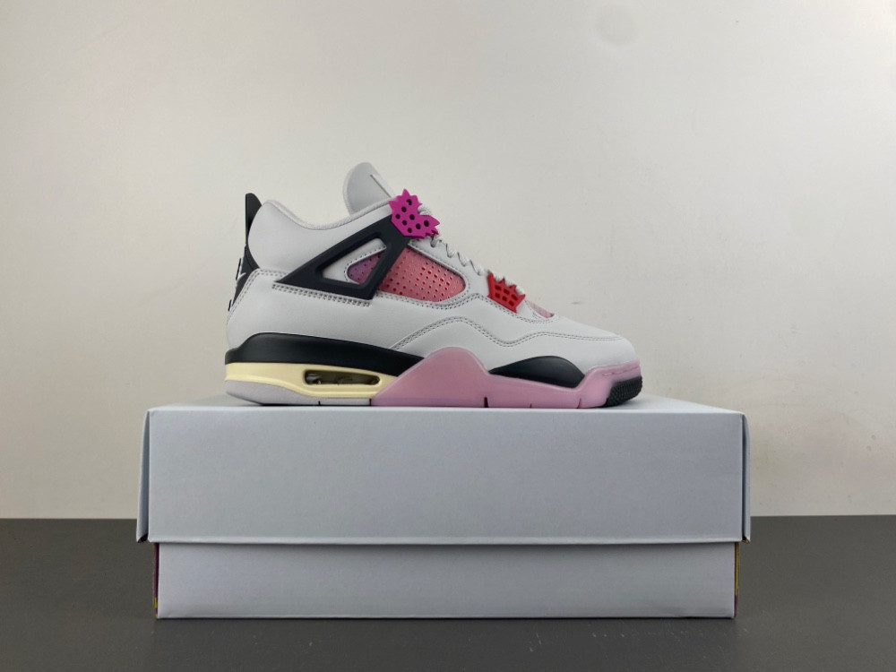 Air Jordan 4 Retro