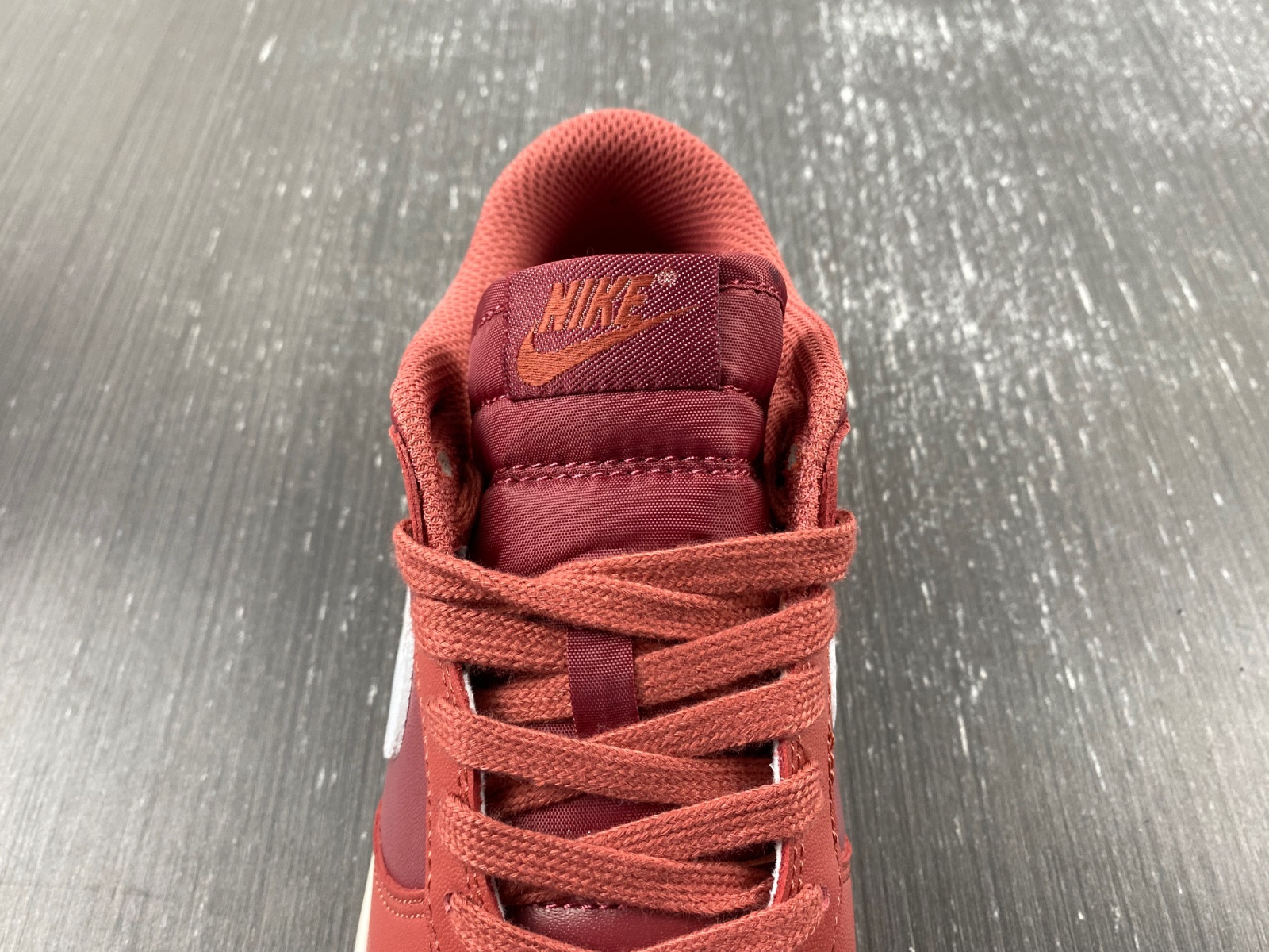 nike dunk low wmns desert berry dd1503-603