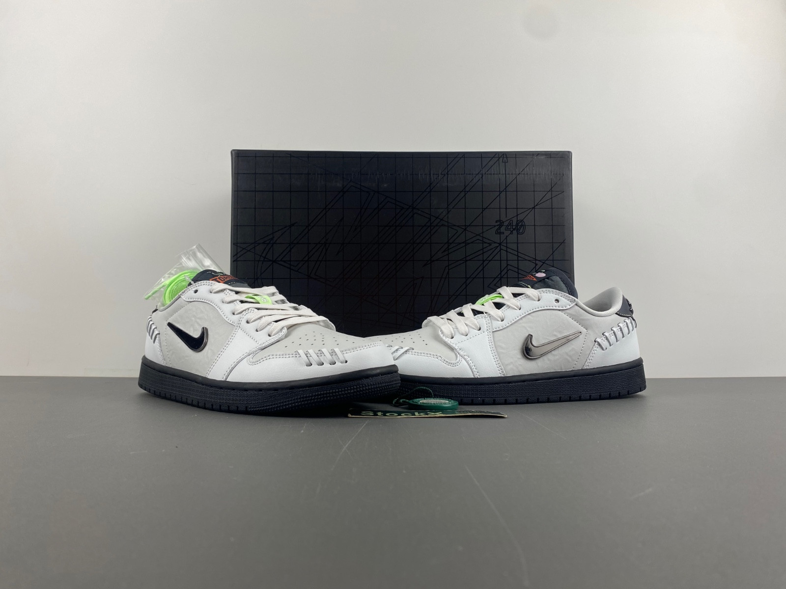 Air Jordan 1 MM Low