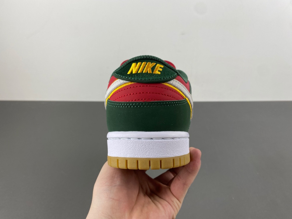 Nike SB Dunk 
