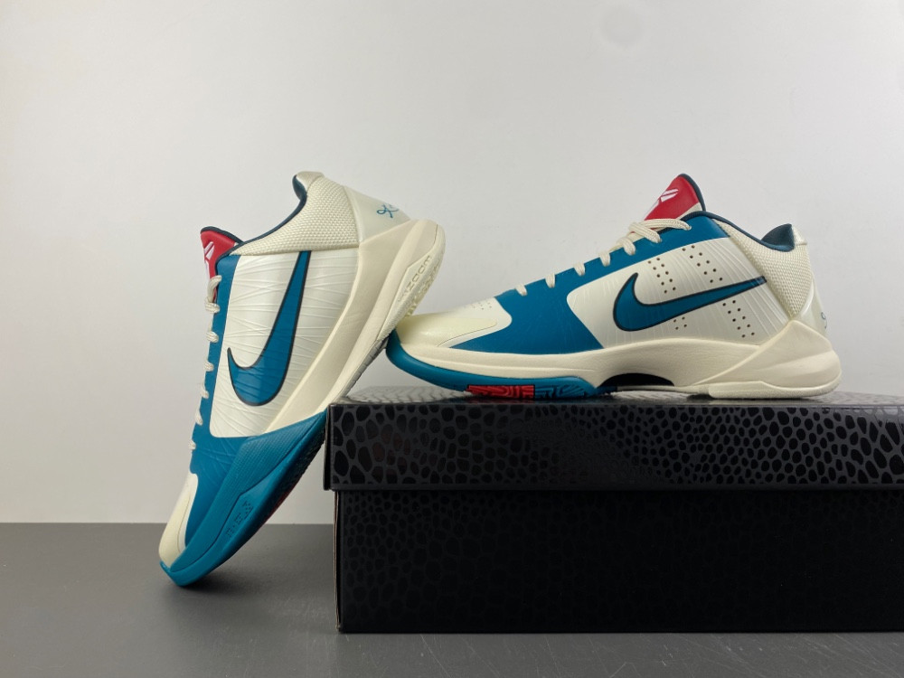 Caitlin Clark Nike Kobe 5 Protro “Coconut Milk” IZ1852-100