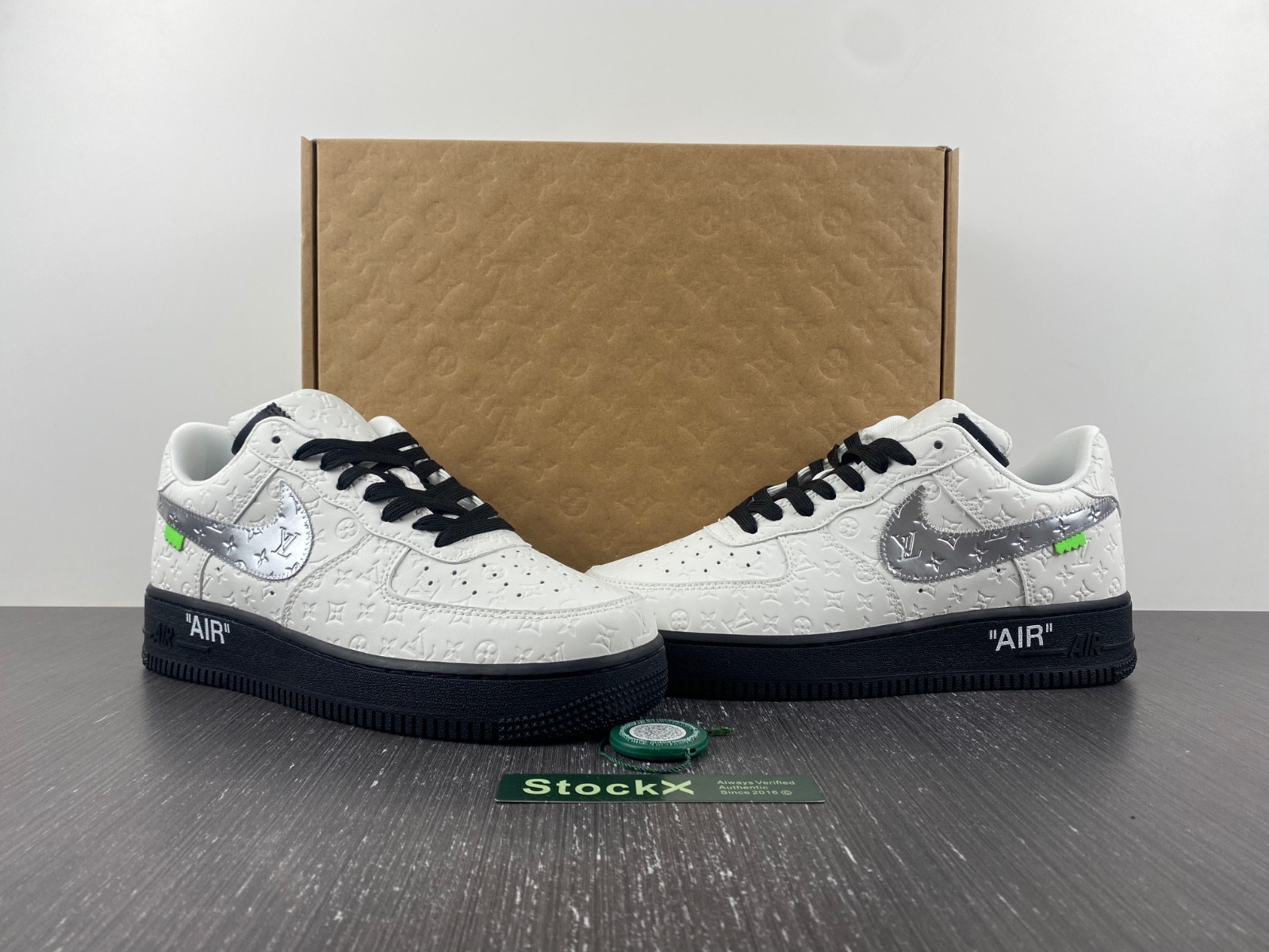 lvt x nike air force1