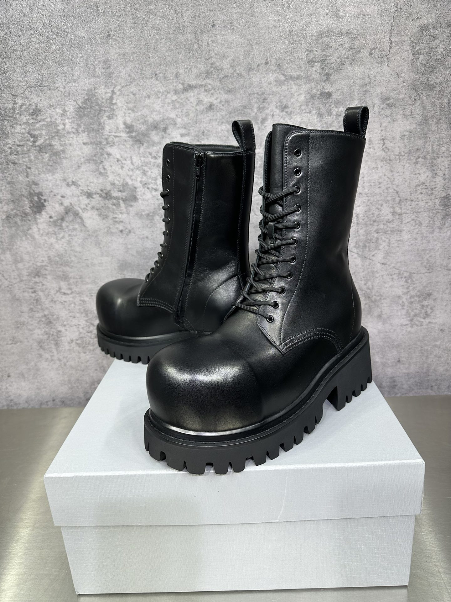 BC BOOTS