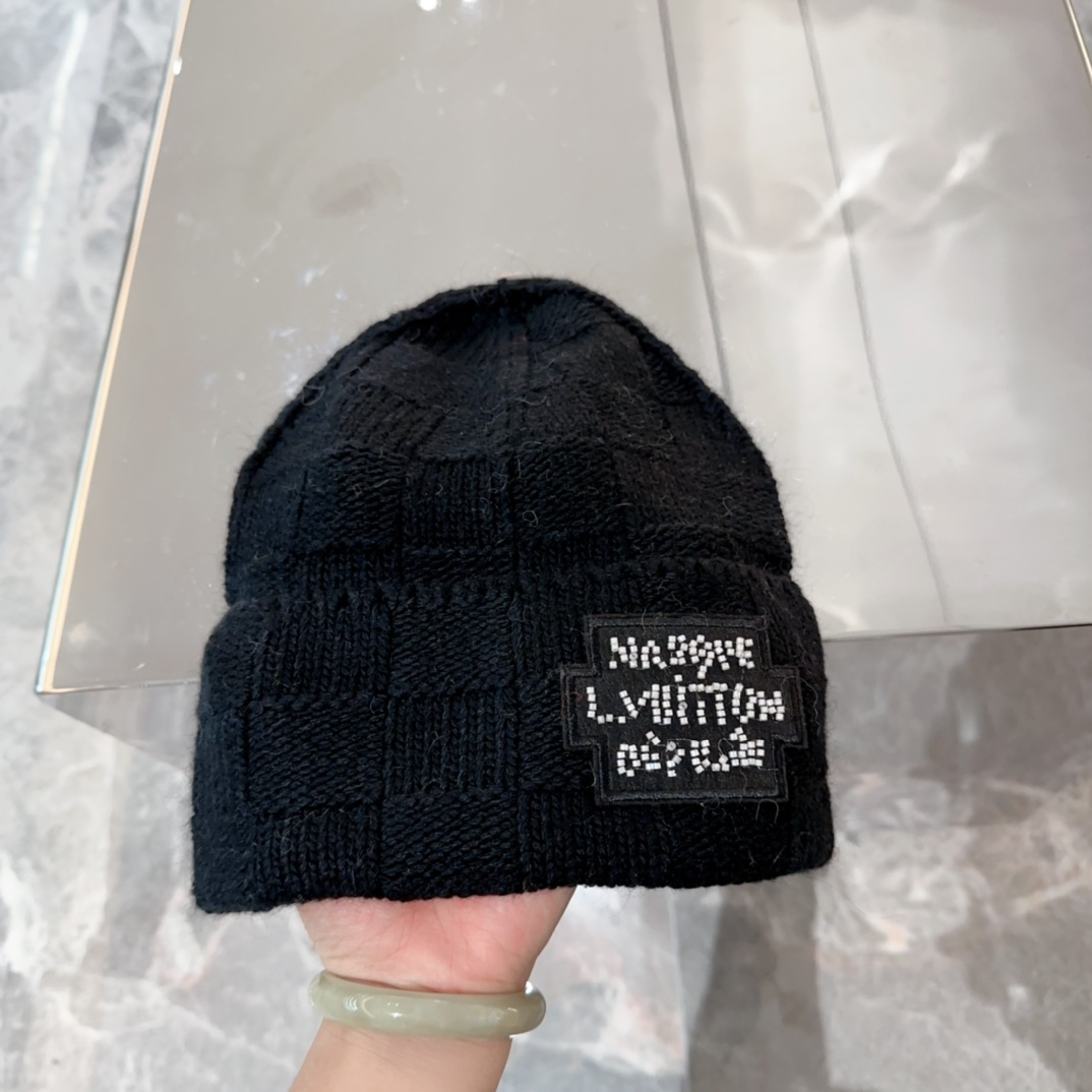 lvt Hat