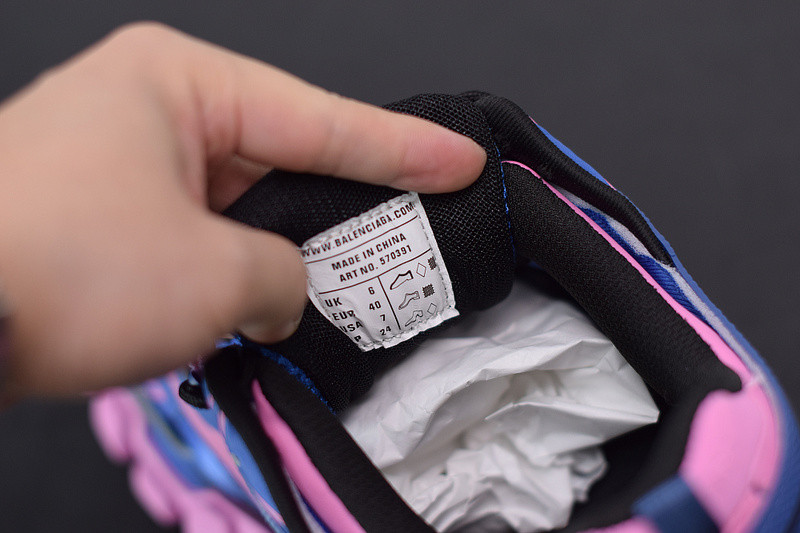 bc track sneaker