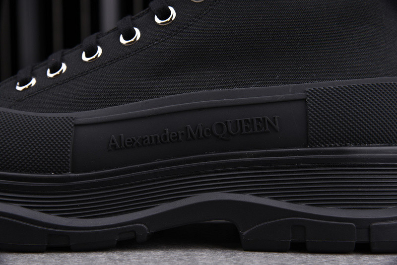 alexer mceen sneakers