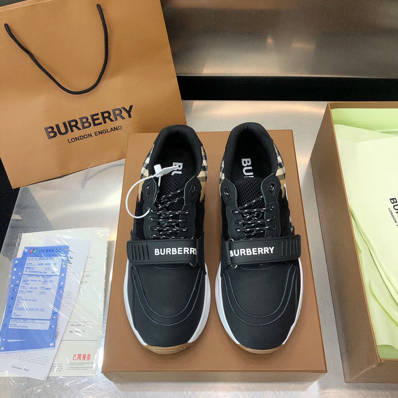 B**rry sneaker