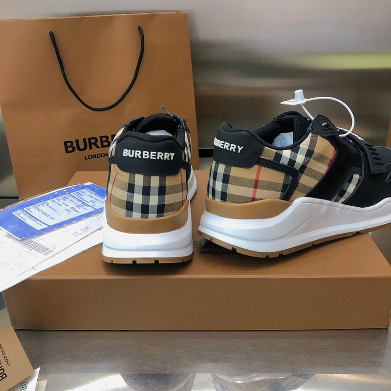 B**rry sneaker