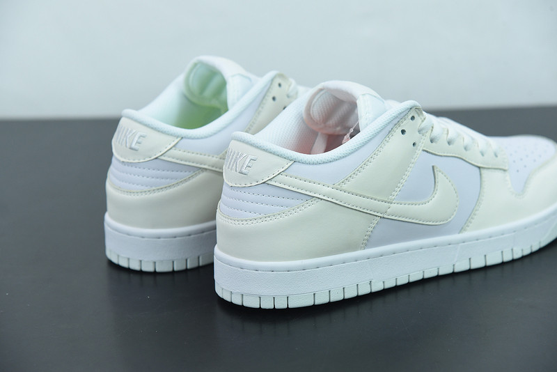 wmns dunk low