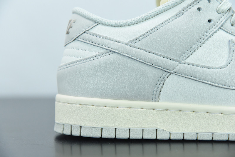 nike dunk low “light bone“ dd1503-107