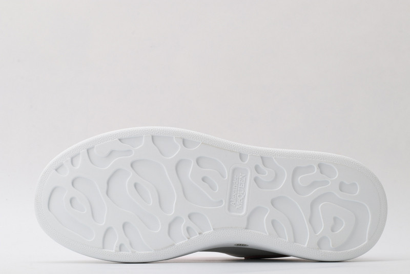 alexer mceen sneakers