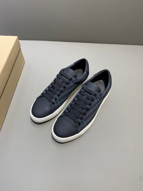B**rry sneaker
