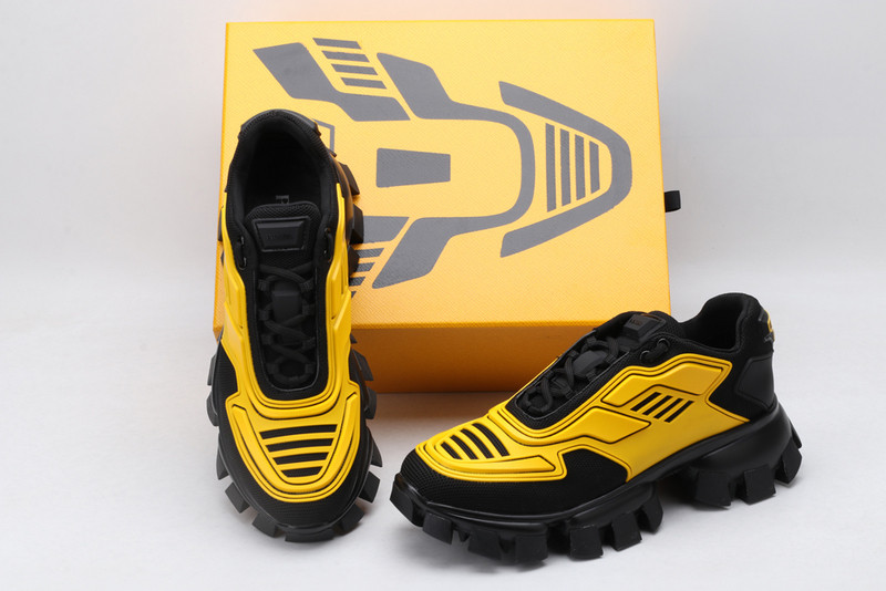 pr sneaker