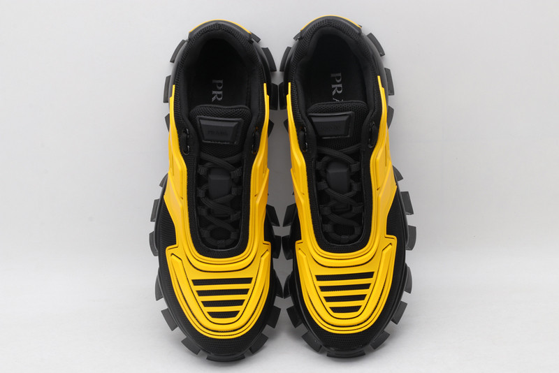 pr sneaker
