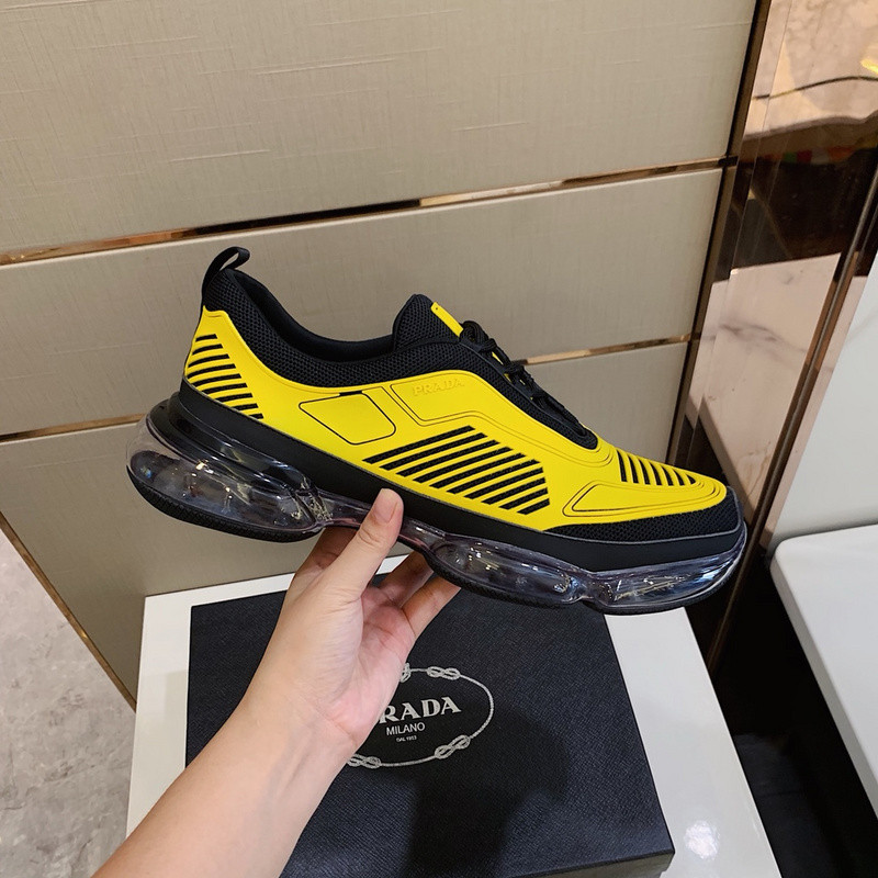 pr sneaker