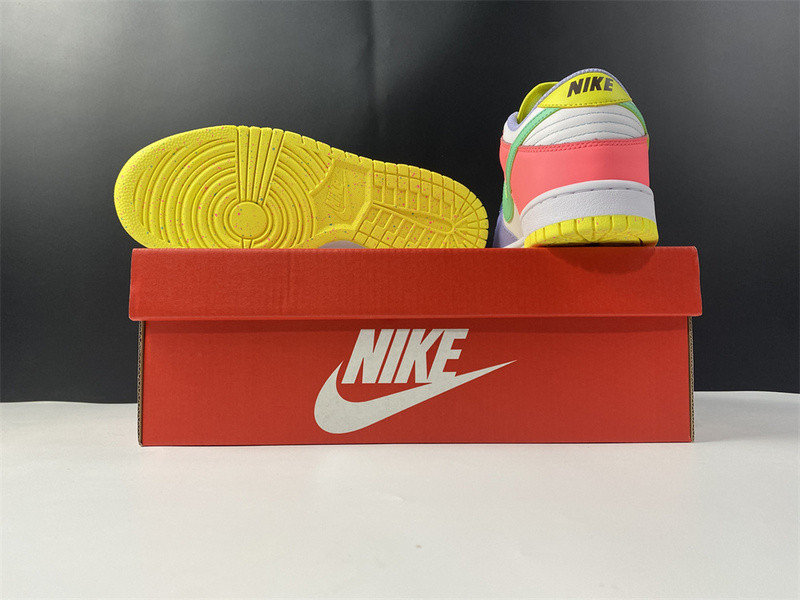 nike sb dunk low “easter” dd1872-100