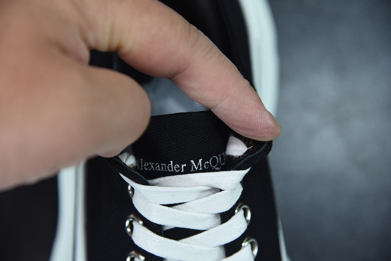 alexer mceen sneakers
