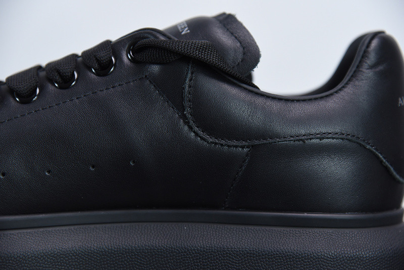 alexer mceen sneakers