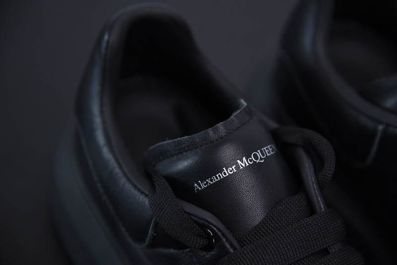 alexer mceen sneakers