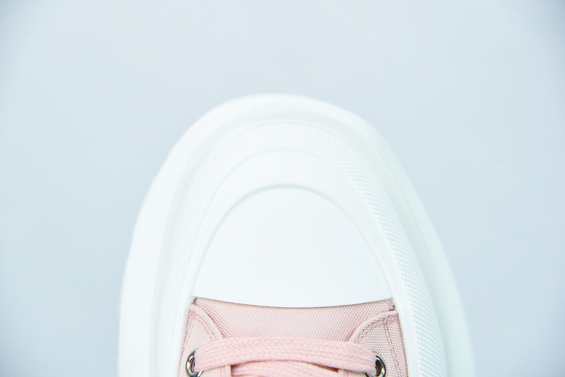 alexer mceen sneakers