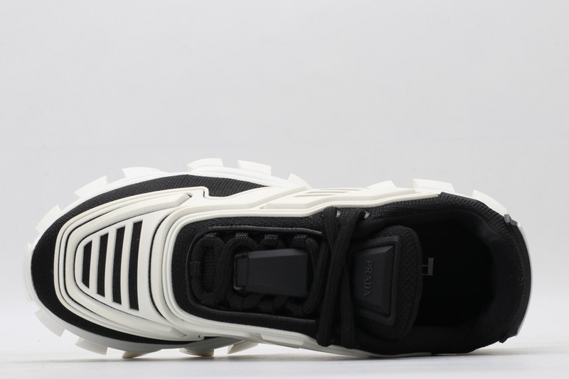 pr sneaker
