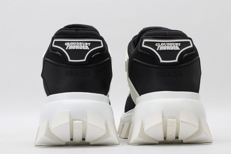 pr sneaker
