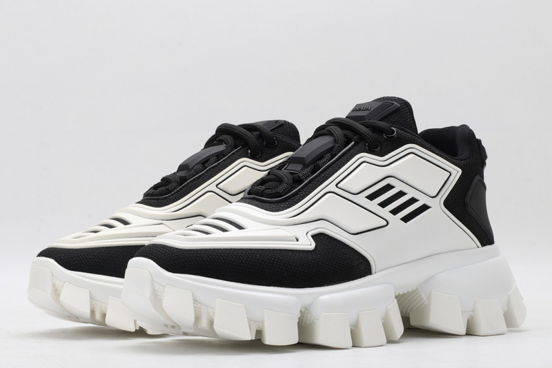 pr sneaker