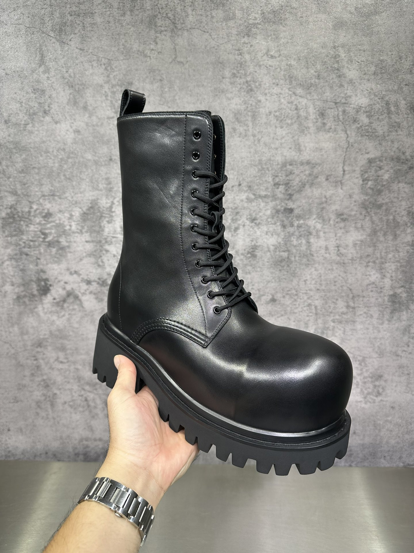 BC BOOTS