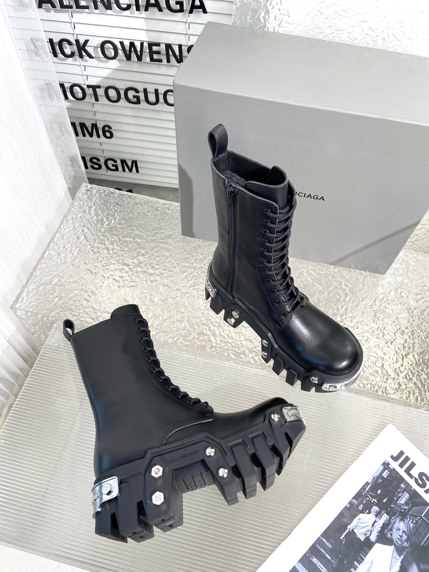 BC BOOTS
