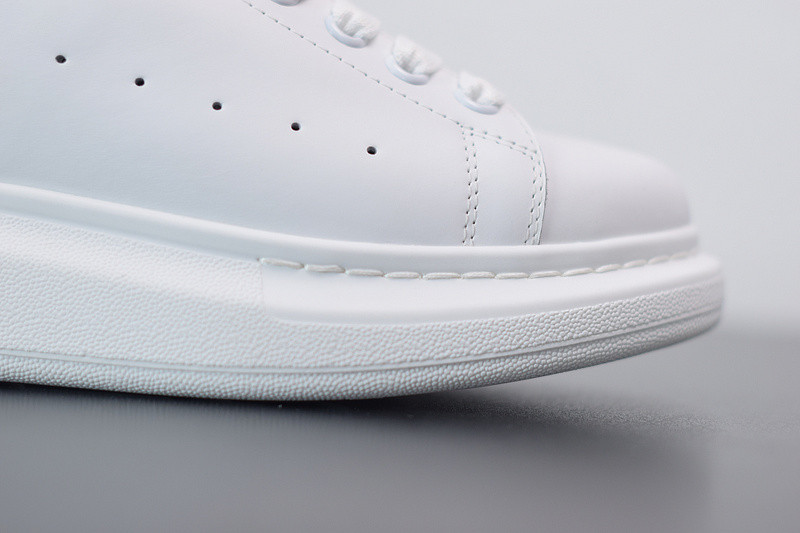 alexer mceen sneakers