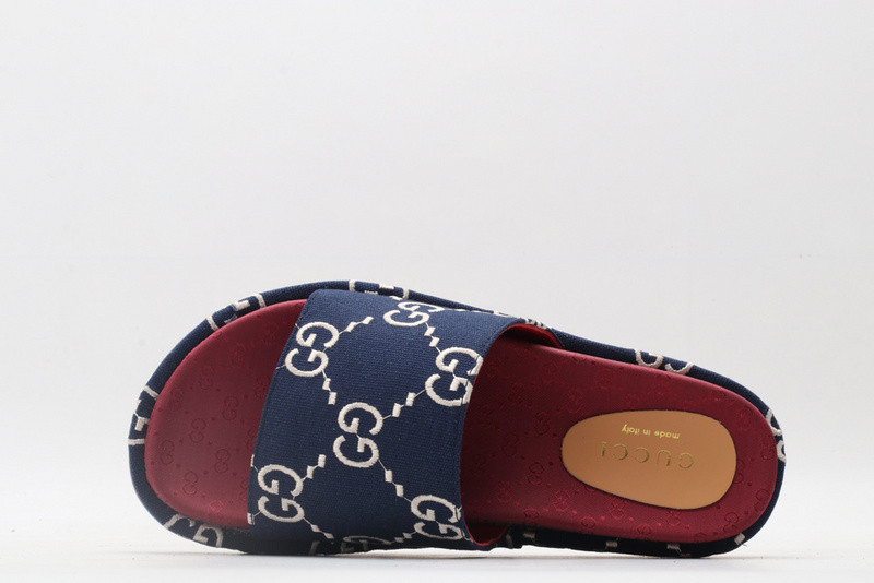g*u*i sandals