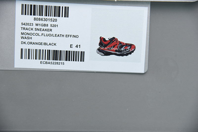bc track sneaker