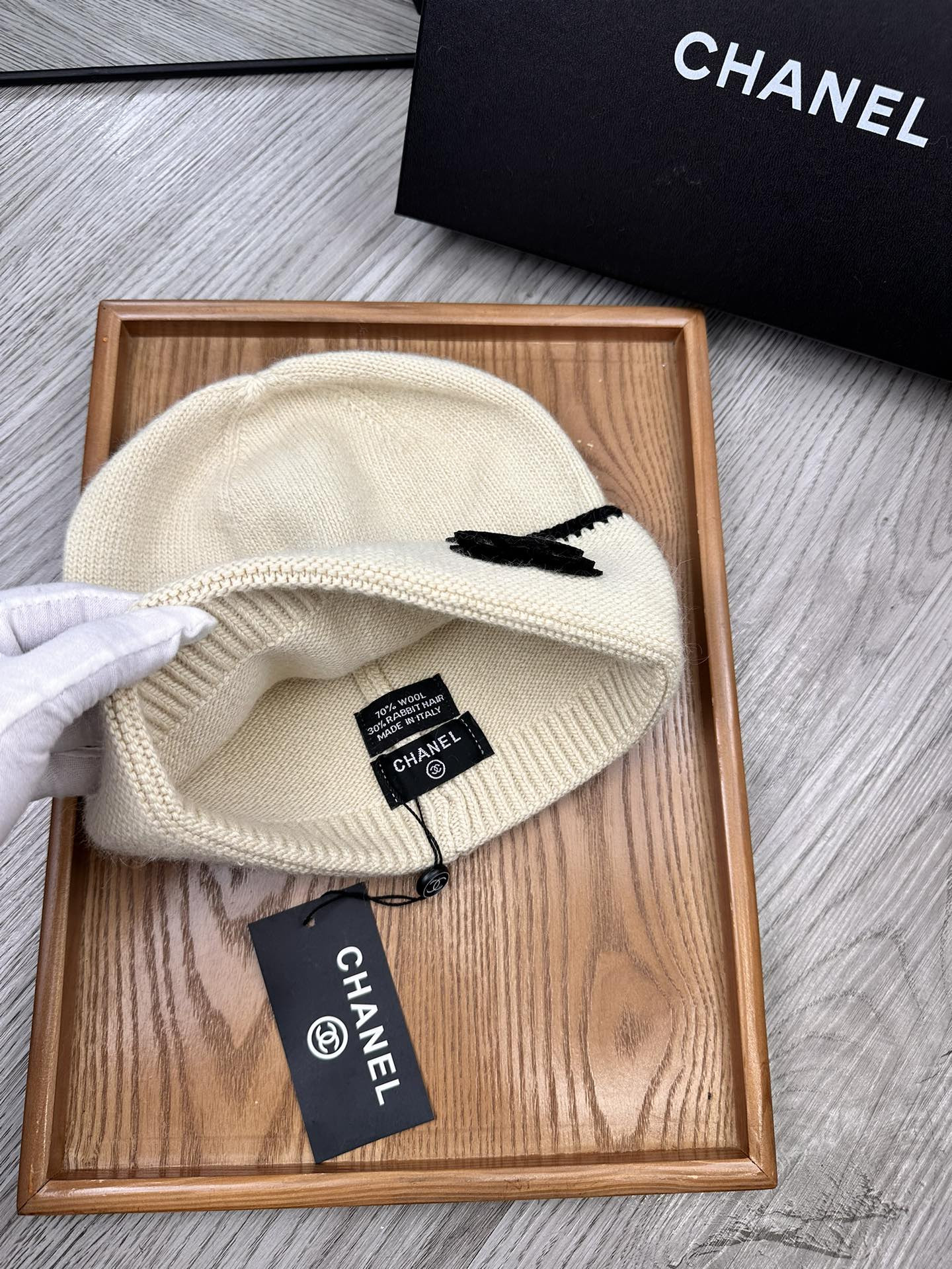 C Hat