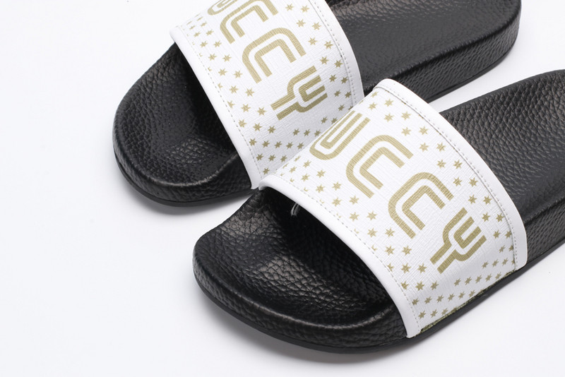 g*u*i sandals