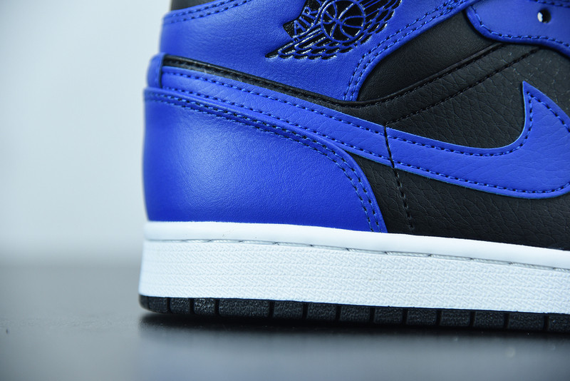 air jordan 1 mid “hyper royal” 554724-077