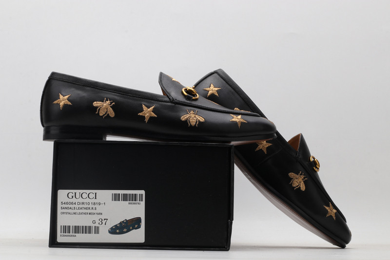 g*u*i sandals