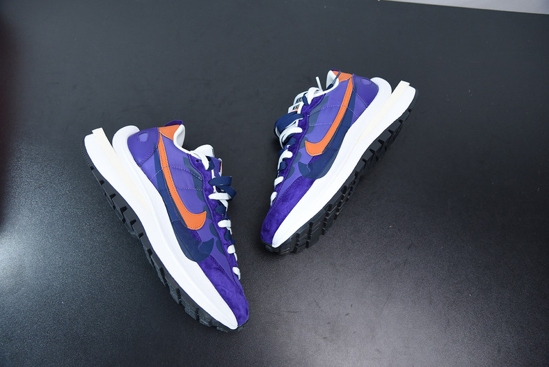nike vaporwaffle sacai dark iris dd1875-500
