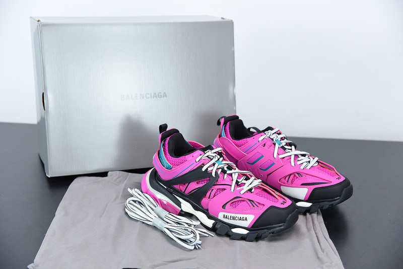 bc track sneaker