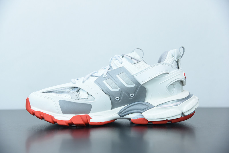 bc track sneaker