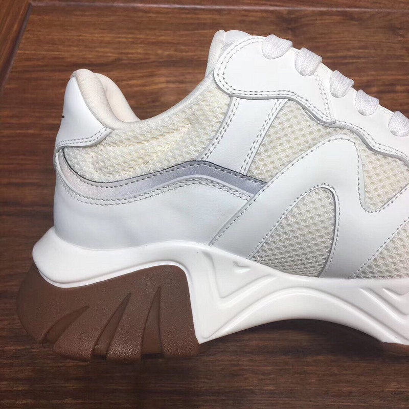 vs chain reaction sneakers