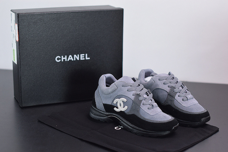 Ch*el sneaker